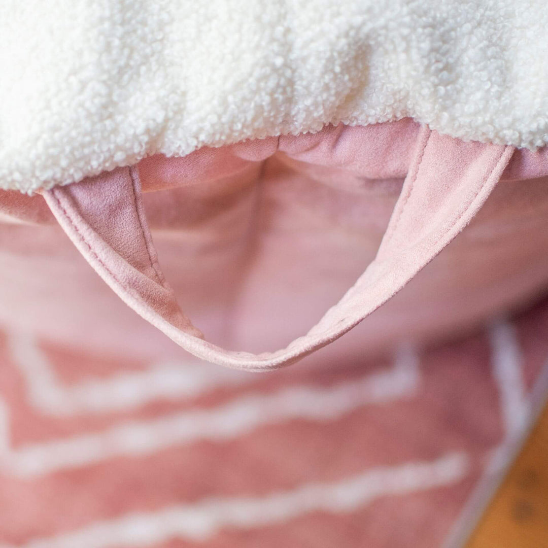 carry handle for milano beanbag chair #color_desert-rose-sherpa-vegan-suede