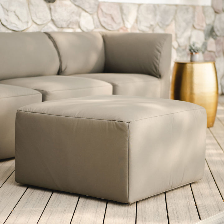 Patio ottoman #color_castor-gray-bask