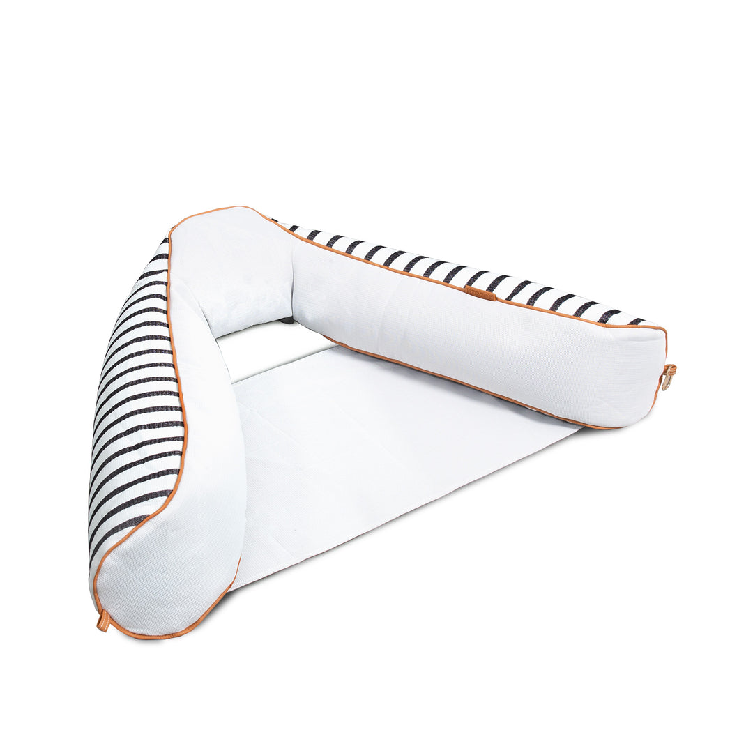 Front View Bali Sling #color_black-and-white-cape-stripe