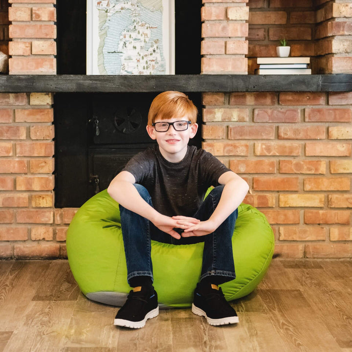 Boy on kids bean bag #color_spicy-lime-smartmax