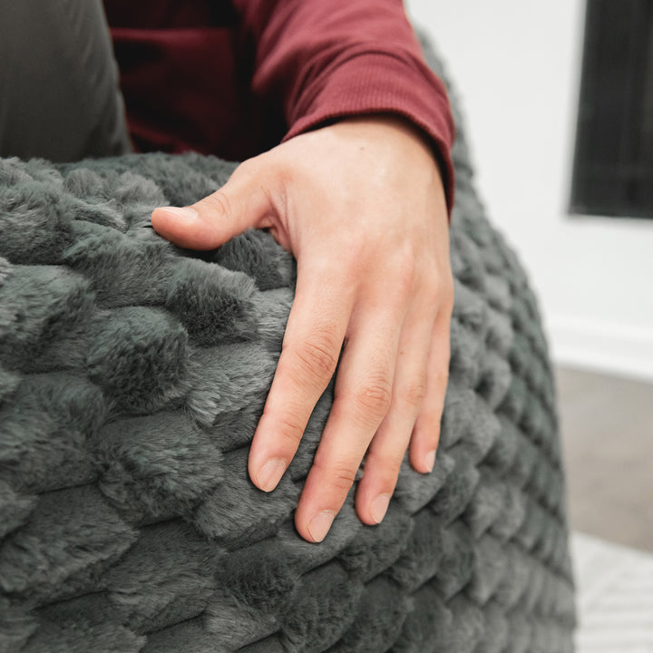 #color_charcoal-honeycomb-fur