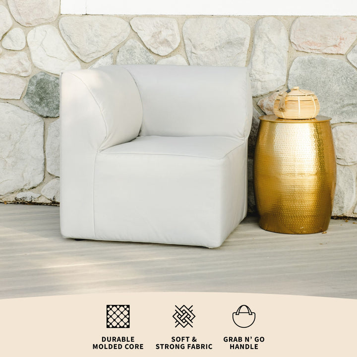 Features #color_light-gray-bask