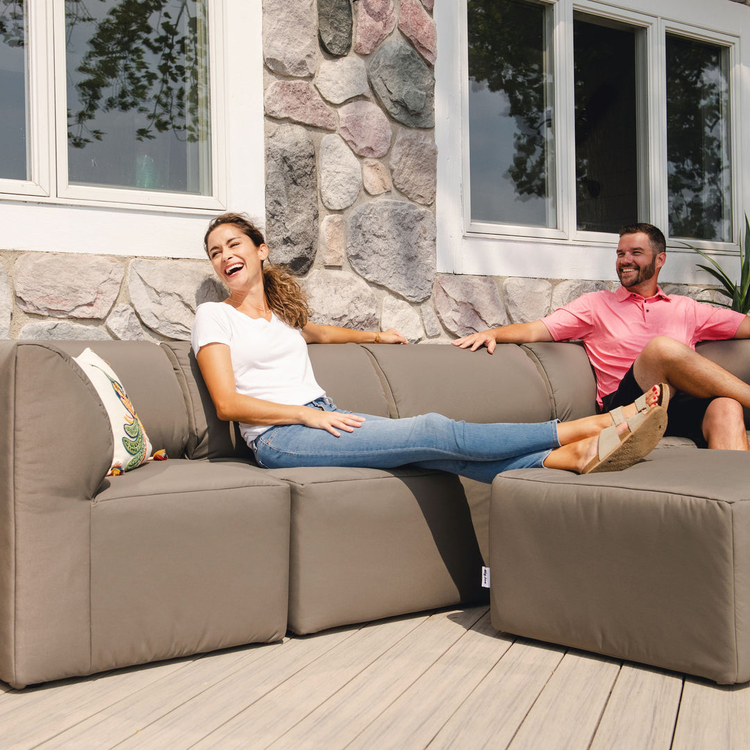 5pc outdoor sectional #color_castor-gray-bask