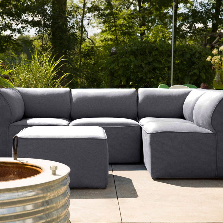 patio furniture 5pc sectional #color_smoke-gray