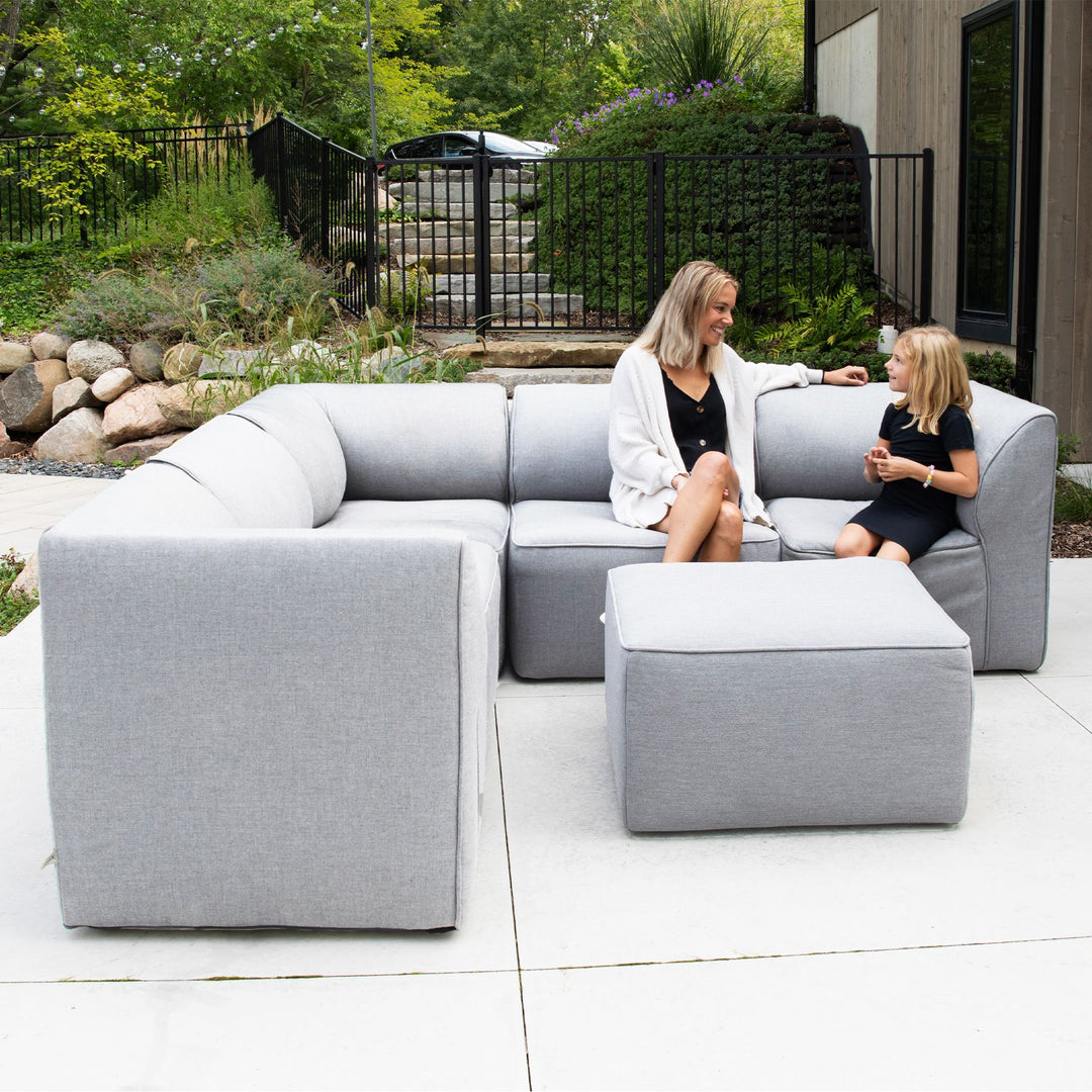 6 Piece Patio Sectional Set Family Relaxing on Patio #color_fresh-gray