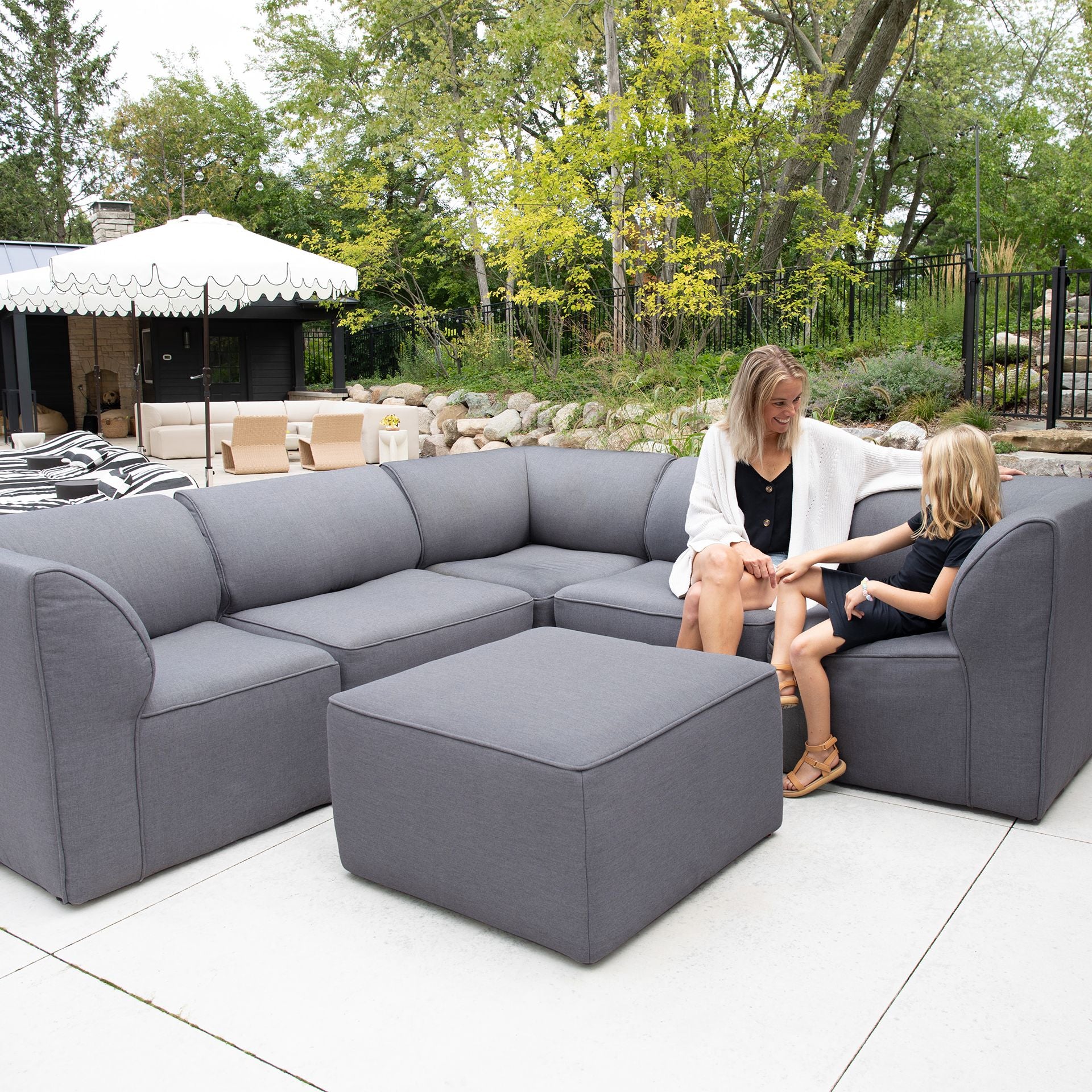 Big Joe Patio 6 Piece Outdoor Modular Sectional