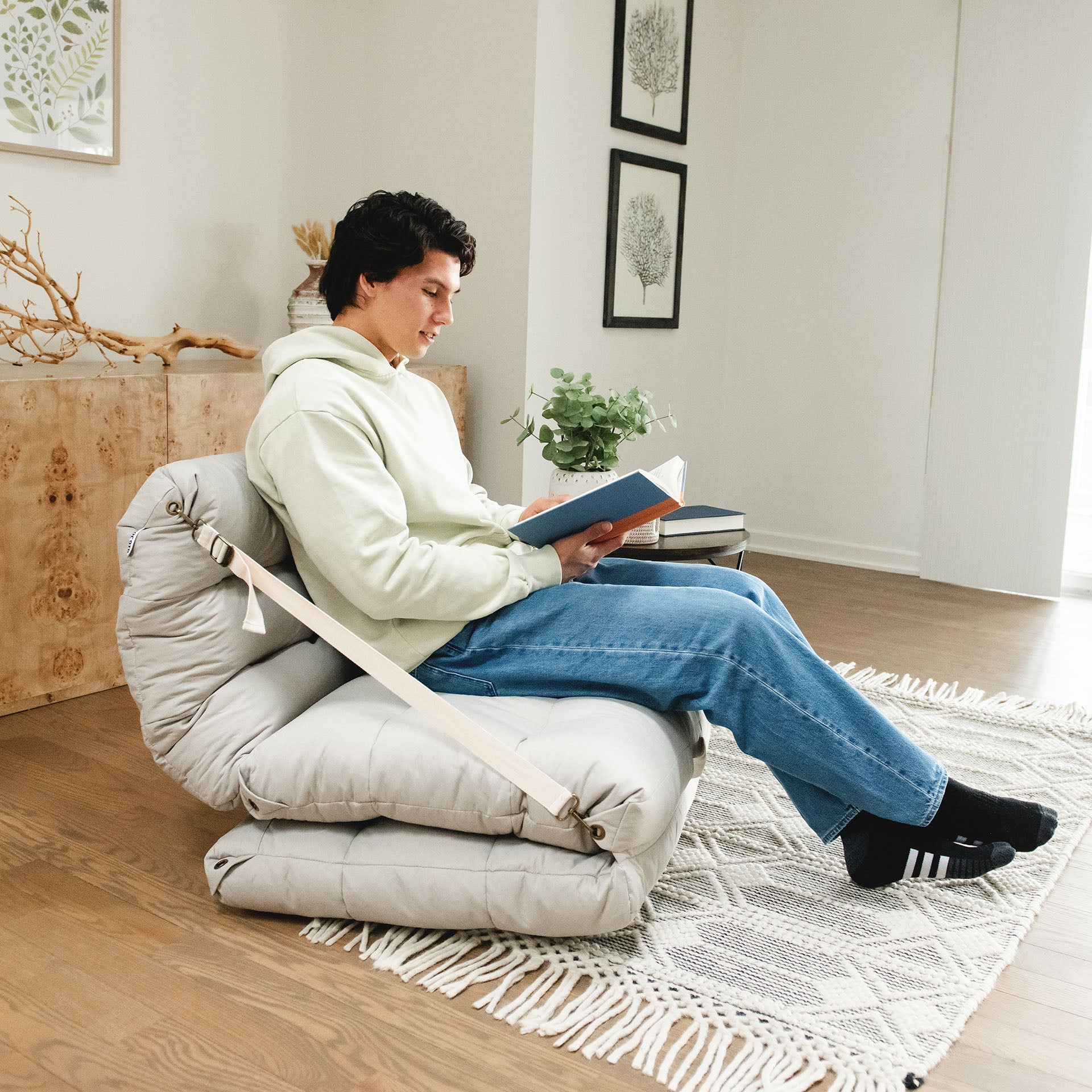 Chameleon Lounger Flexible Chair | Big Joe® Chairs
