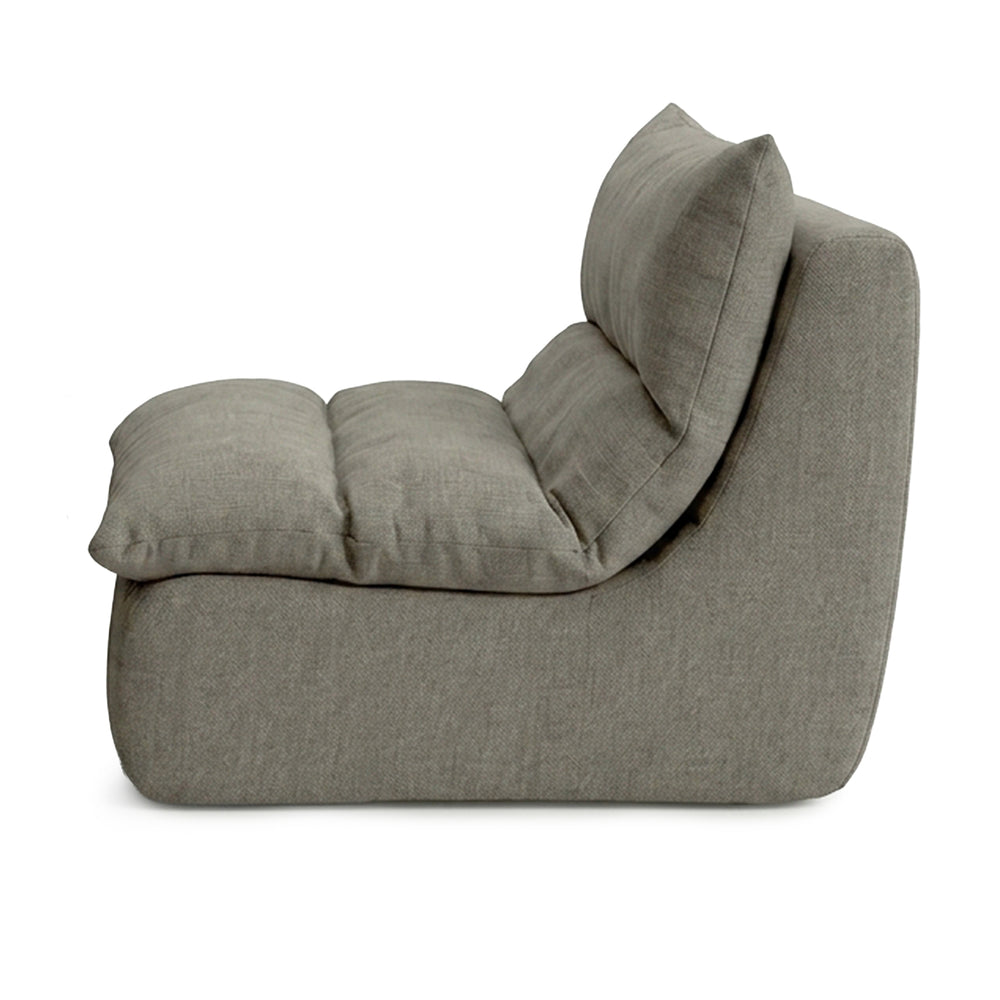 Gray cushioned chair on a white background #color_misty-gray-terra-knit