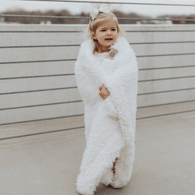 ANGEL PLUSH BLANKET | LITTLE - WHISPER WHITE