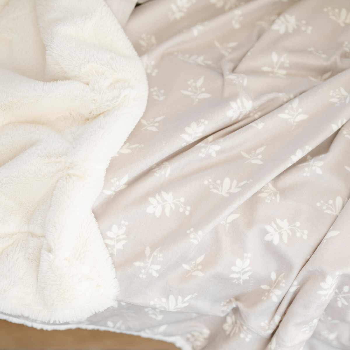 MINKY/LUSH XL BLANKETS