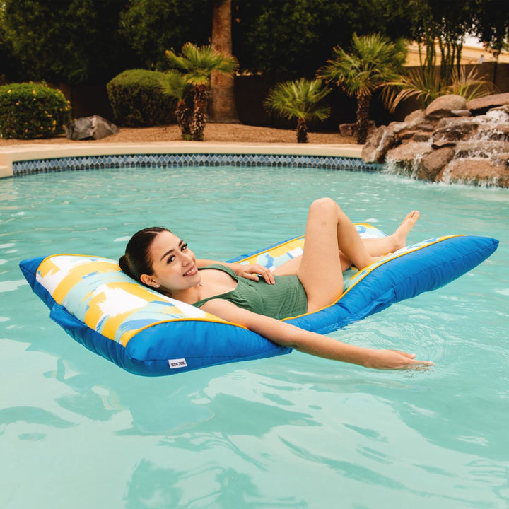 Pool Lounging float #color_paintbrush-yellow