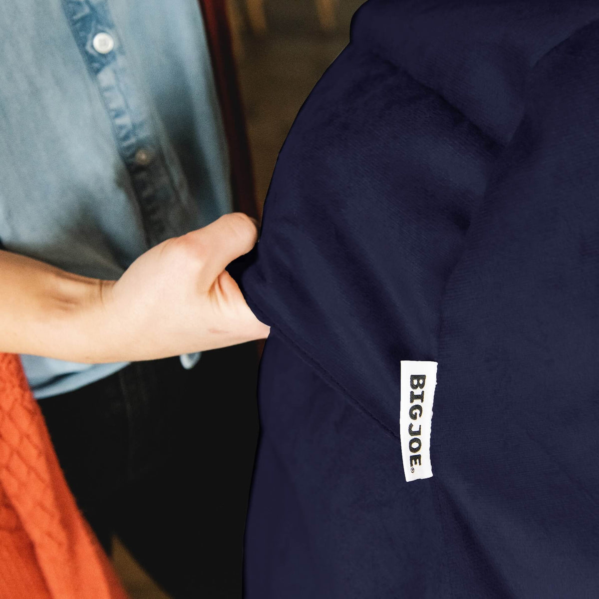 Lotus cover #color_navy-plush