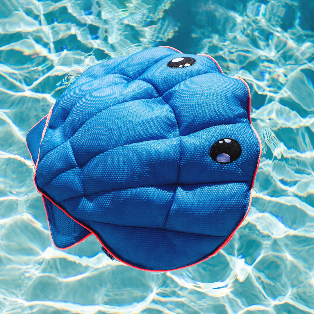 Pool Pets Clam Kids Pool Float in pool #style_clam